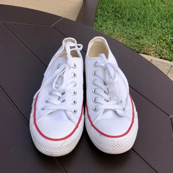 White converse top size 4.5